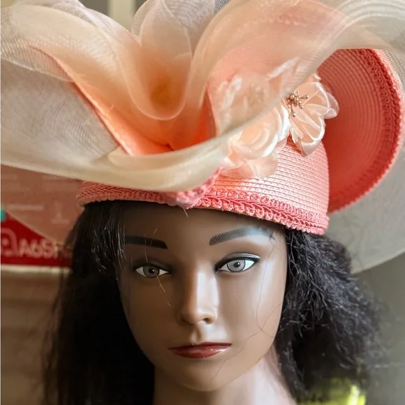 Church Hat - Picture 2 of 8